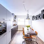 Architektenwohnungen Mit Panoramablick Bei Koeln * 린들라