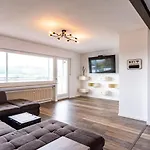 Apartment Architektenwohnungen Mit Panoramablick Bei Koeln *