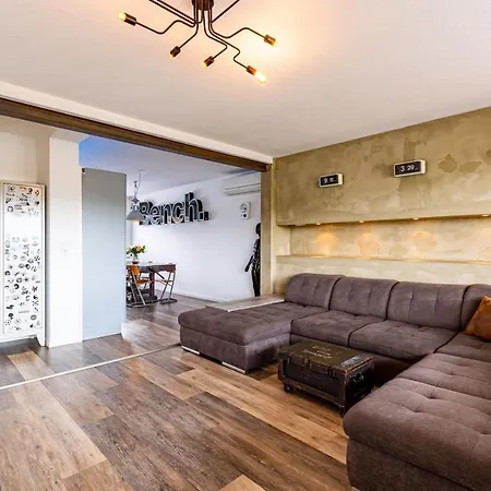 Architektenwohnungen Mit Panoramablick Bei Koeln