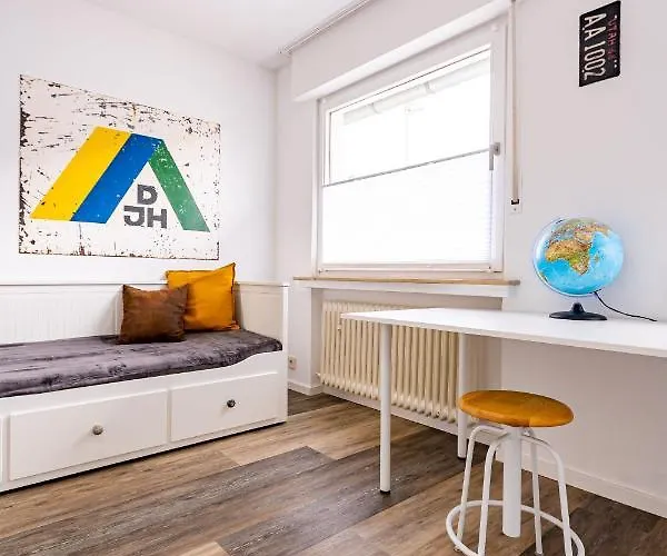 Architektenwohnungen Mit Panoramablick Bei Koeln 林德拉