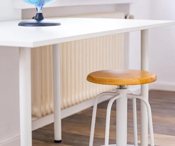 Architektenwohnungen Mit Panoramablick Bei Koeln * 린들라