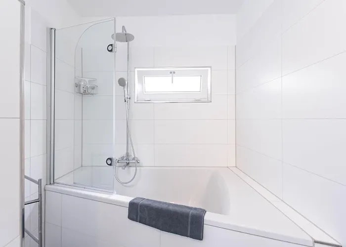 Architektenwohnungen Mit Panoramablick Bei Koeln 아파트 린들라