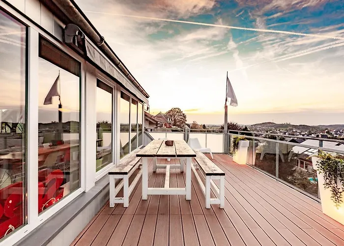 公寓 Architektenwohnungen Mit Panoramablick Bei Koeln 林德拉